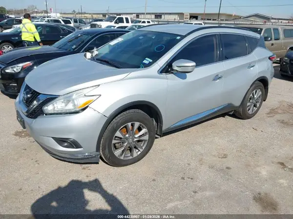 5N1AZ2MG8HN198558 2017 NISSAN MURANO - Image 2