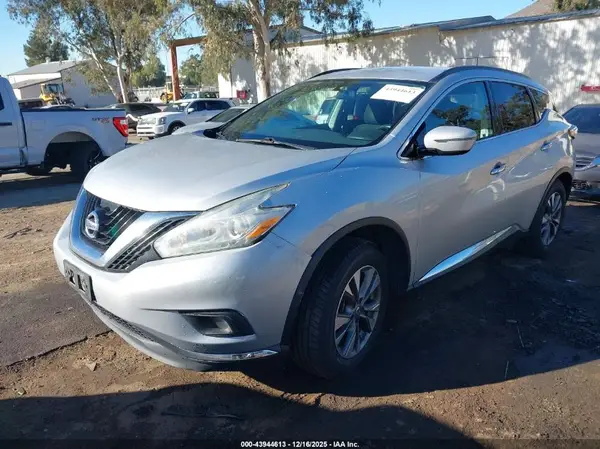 5N1AZ2MG9HN111072 2017 NISSAN MURANO - Image 2
