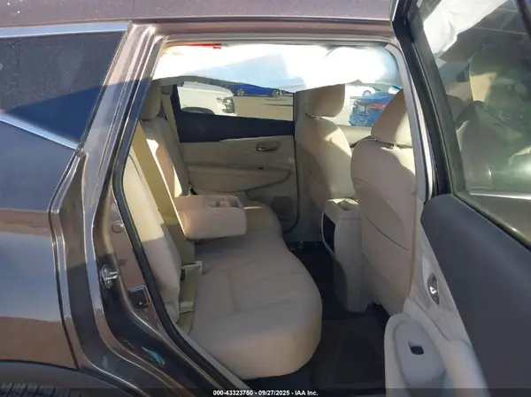 5N1AZ2MG9HN151703 2017 NISSAN MURANO - Image 8