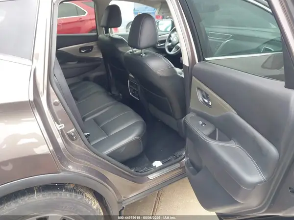 5N1AZ2MG9HN155069 2017 NISSAN MURANO - Image 8
