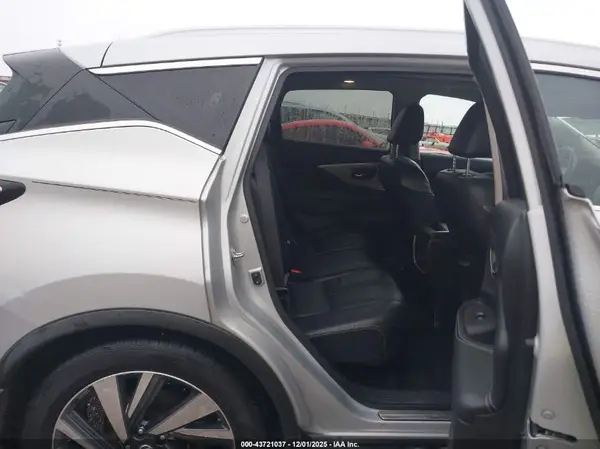 5N1AZ2MG9HN187679 2017 NISSAN MURANO - Image 8