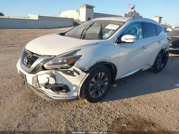 5N1AZ2MG9JN185548 2018 NISSAN MURANO - Image 2