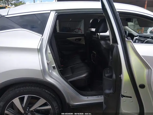 5N1AZ2MGXHN128415 2017 NISSAN MURANO - Image 8