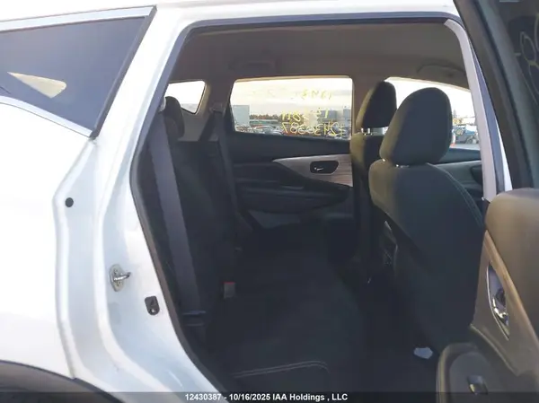 5N1AZ2MGXHN133811 2017 NISSAN MURANO - Image 8