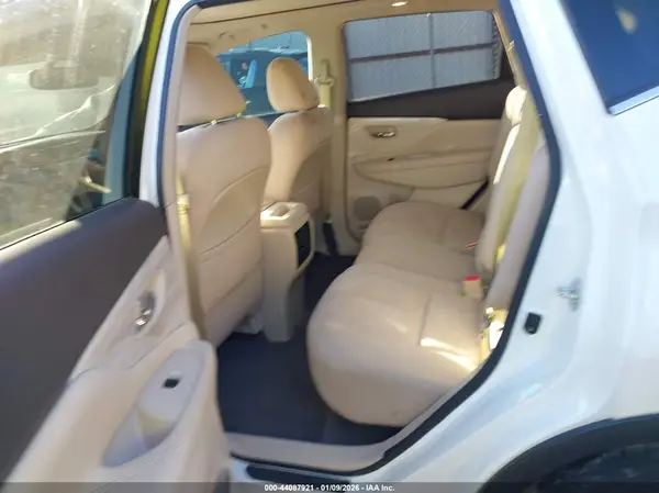 5N1AZ2MGXHN200844 2017 NISSAN MURANO - Image 8