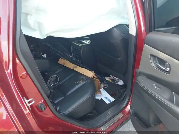 5N1AZ2MGXJN200767 2018 NISSAN MURANO - Image 8