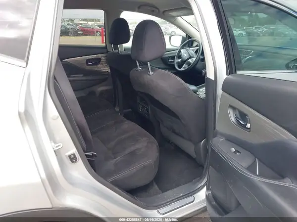5N1AZ2MH0HN112703 2017 NISSAN MURANO - Image 8