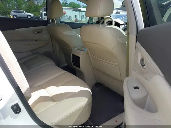 5N1AZ2MH1HN130644 2017 NISSAN MURANO - Image 8