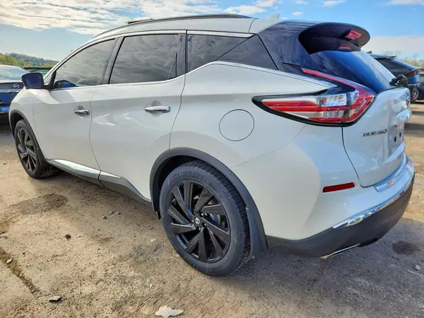 5N1AZ2MH1HN135505 2017 NISSAN MURANO - Image 2