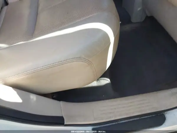 5N1AZ2MH2HN154564 2017 NISSAN MURANO - Image 8