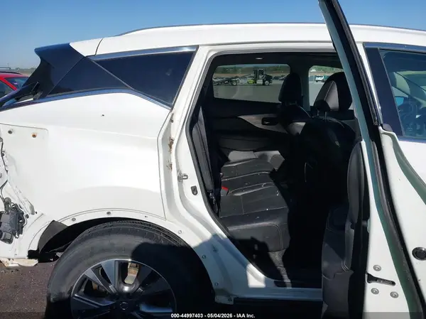 5N1AZ2MH2HN184275 2017 NISSAN MURANO - Image 8