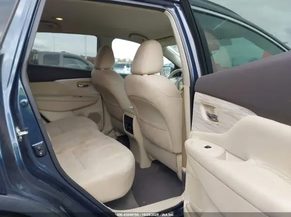 5N1AZ2MH3GN121555 2016 NISSAN MURANO - Image 8