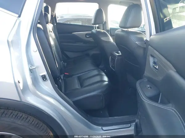 5N1AZ2MH3HN111836 2017 NISSAN MURANO - Image 8
