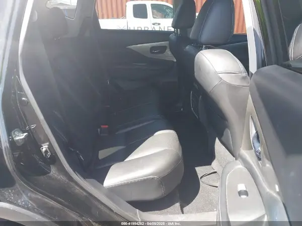 5N1AZ2MH3HN111903 2017 NISSAN MURANO - Image 8