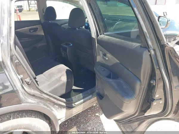 5N1AZ2MH3HN112758 2017 NISSAN MURANO - Image 8