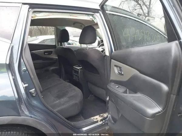 5N1AZ2MH3HN112999 2017 NISSAN MURANO - Image 8
