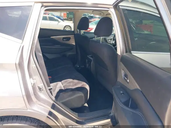 5N1AZ2MH3HN157764 2017 NISSAN MURANO - Image 8