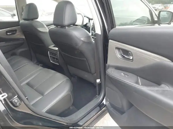5N1AZ2MH3HN197598 2017 NISSAN MURANO - Image 8