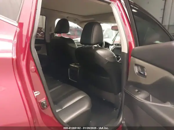 5N1AZ2MH3HN199304 2017 NISSAN MURANO - Image 8