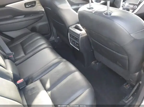 5N1AZ2MH3HN203075 2017 NISSAN MURANO - Image 8