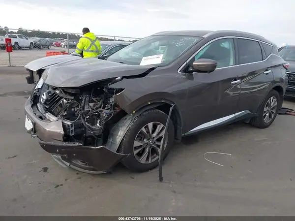 5N1AZ2MH4GN108099 2016 NISSAN MURANO - Image 2
