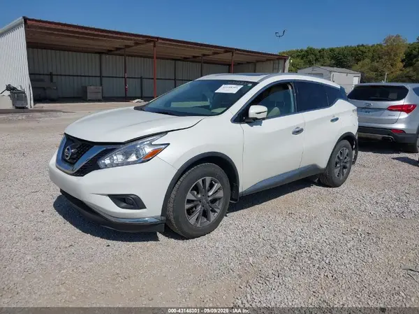 5N1AZ2MH4HN106631 2017 NISSAN MURANO - Image 2