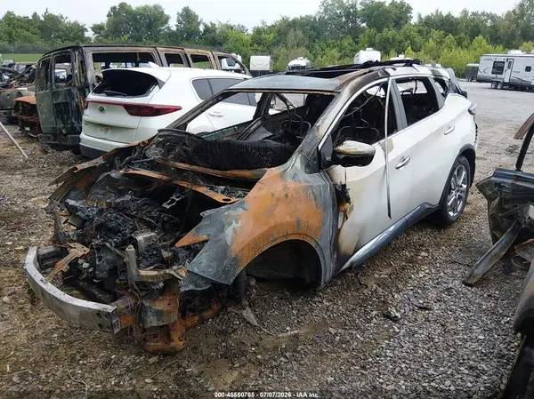 5N1AZ2MH4HN175464 2017 NISSAN MURANO - Image 2