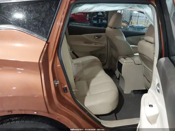 5N1AZ2MH4HN201898 2017 NISSAN MURANO - Image 8