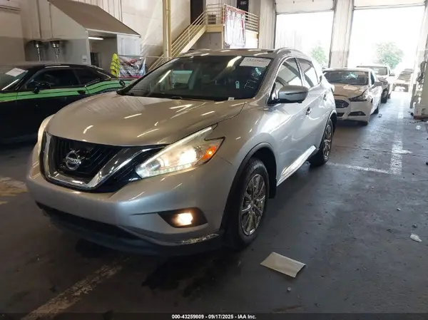 5N1AZ2MH5HN100398 2017 NISSAN MURANO - Image 2