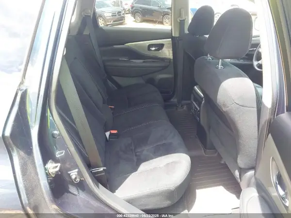 5N1AZ2MH5HN150556 2017 NISSAN MURANO - Image 8