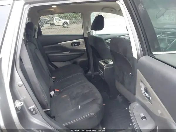 5N1AZ2MH5HN169401 2017 NISSAN MURANO - Image 8