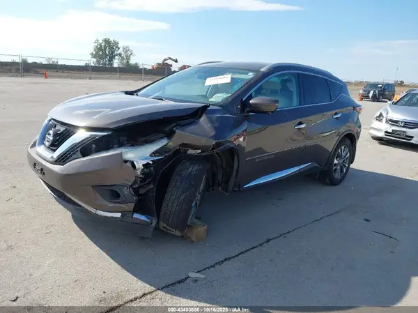 5N1AZ2MH5HN197456 2017 NISSAN MURANO - Image 2