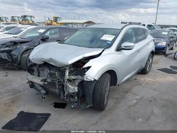 5N1AZ2MH5JN111441 2018 NISSAN MURANO - Image 2