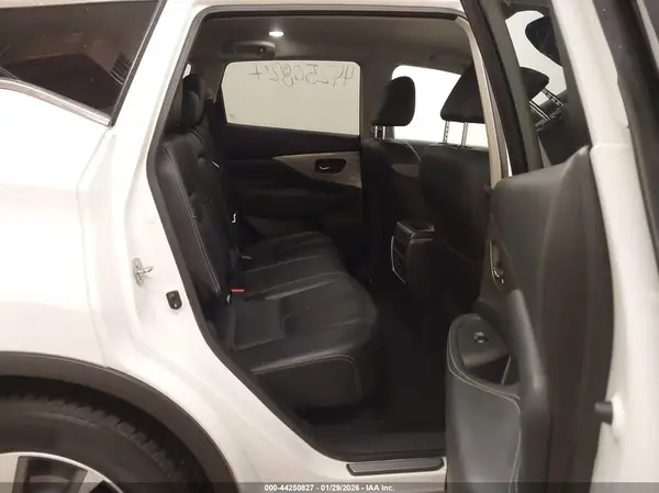 5N1AZ2MH6HN125858 2017 NISSAN MURANO - Image 8