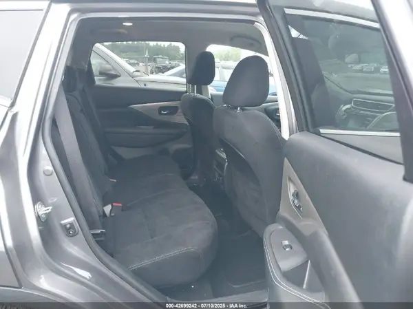 5N1AZ2MH6HN204415 2017 NISSAN MURANO - Image 8