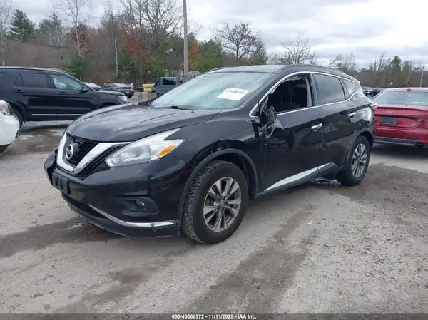 5N1AZ2MH7HN165642 2017 NISSAN MURANO - Image 2