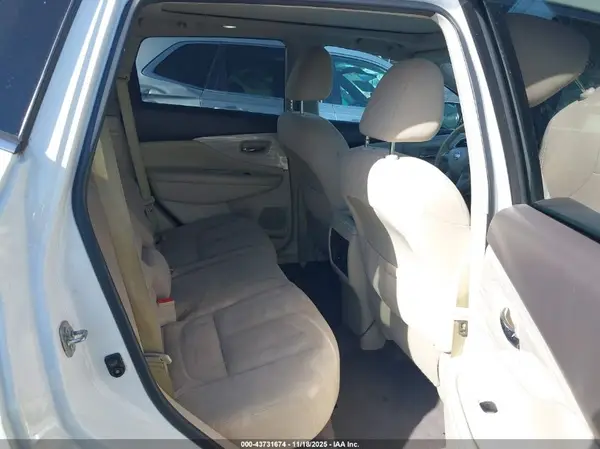 5N1AZ2MH8HN142418 2017 NISSAN MURANO - Image 8