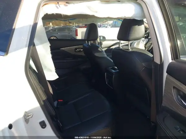 5N1AZ2MH8HN187486 2017 NISSAN MURANO - Image 8