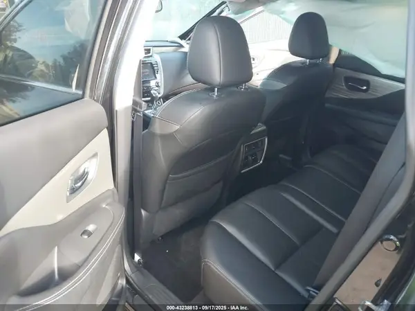 5N1AZ2MH9HN151306 2017 NISSAN MURANO - Image 8