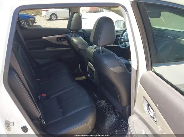 5N1AZ2MHXHN102132 2017 NISSAN MURANO - Image 8