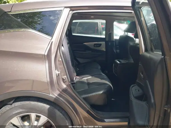 5N1AZ2MHXHN141562 2017 NISSAN MURANO - Image 8
