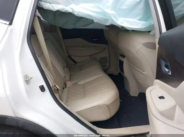 5N1AZ2MJ2KN118500 2019 NISSAN MURANO - Image 8