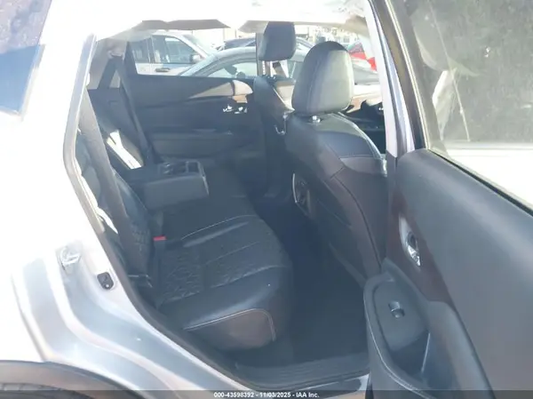 5N1AZ2MJ3KN107909 2019 NISSAN MURANO - Image 8