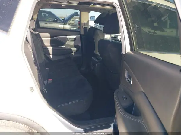 5N1AZ2MJ6KN157400 2019 NISSAN MURANO - Image 8