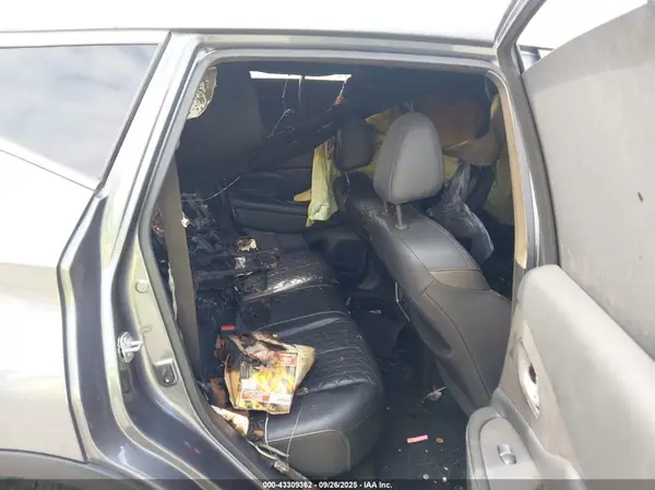 5N1AZ2MJ7KN156501 2019 NISSAN MURANO - Image 8