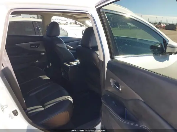 5N1AZ2MJ8KN116203 2019 NISSAN MURANO - Image 8