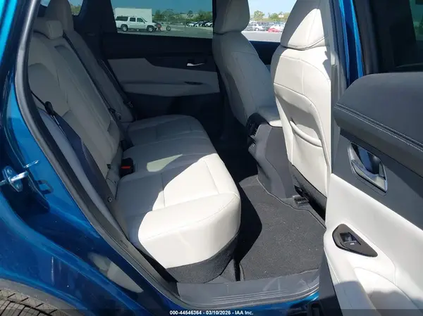 5N1AZ3CS5SC130264 2025 NISSAN MURANO - Image 8