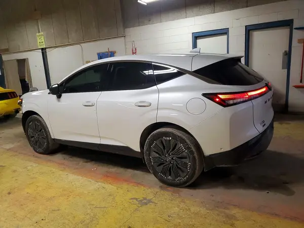 5N1AZ3DT8SC103812 2025 NISSAN MURANO - Image 2