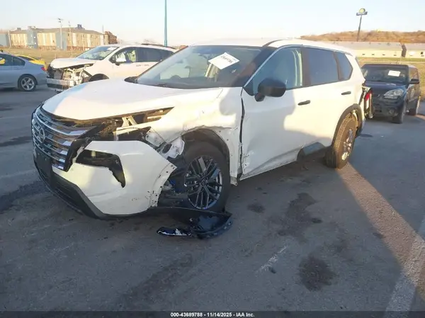 5N1BT34B65C794324 2024 NISSAN ROGUE - Image 2