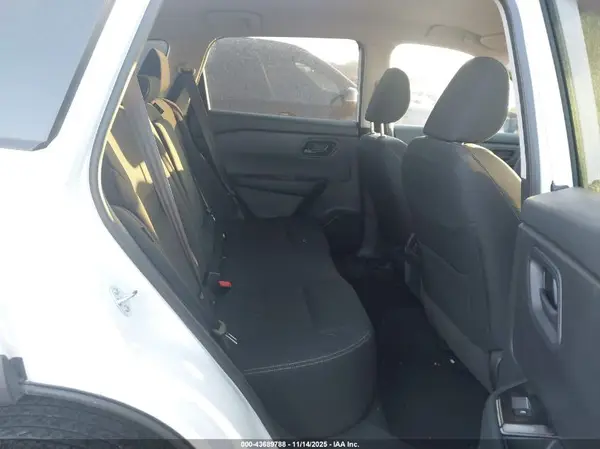 5N1BT34B65C794324 2024 NISSAN ROGUE - Image 8